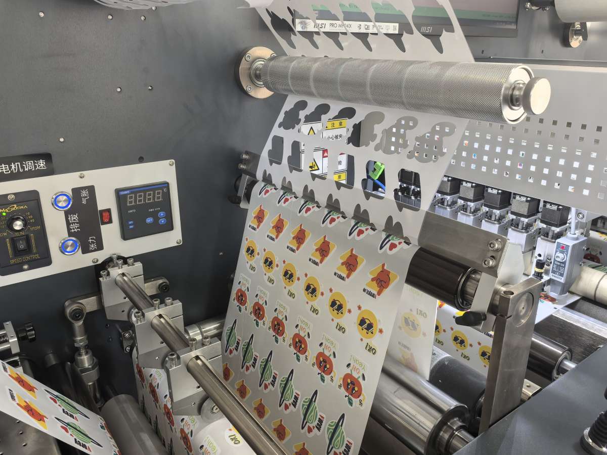 Устройство плоттерной высечки  VOREY AuraCut A8