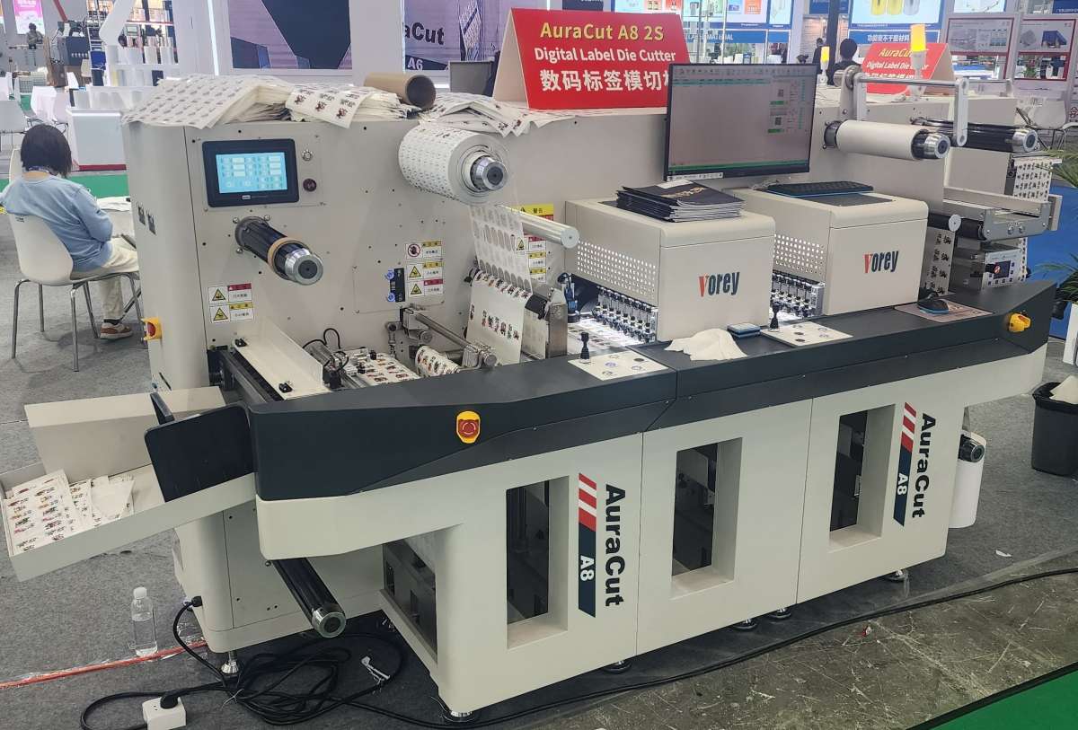 Устройство плоттерной высечки  VOREY AuraCut A8